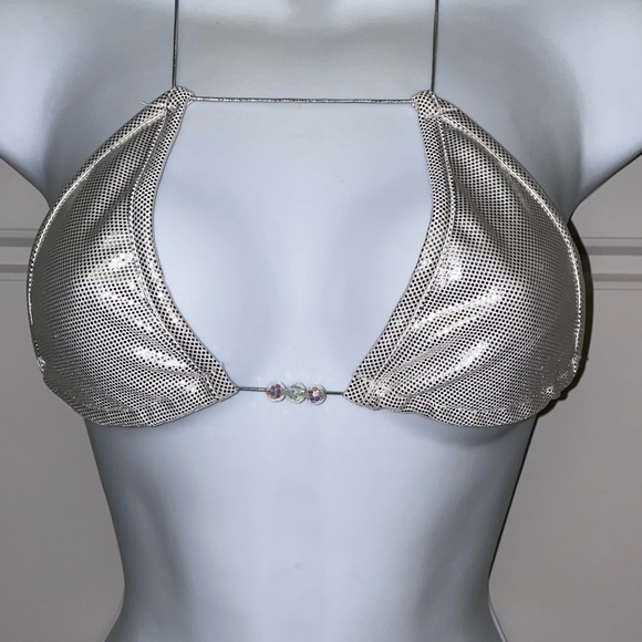 Minimalistic Silver Competition Bikini with Scrunch Bottom & Elastic Ties Small - Picture 4 of 13